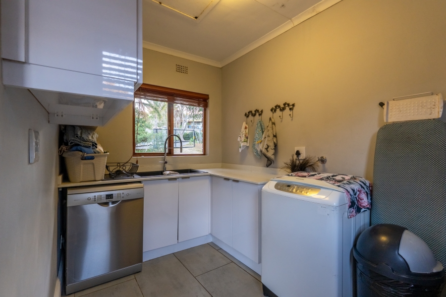 4 Bedroom Property for Sale in Aurora Western Cape